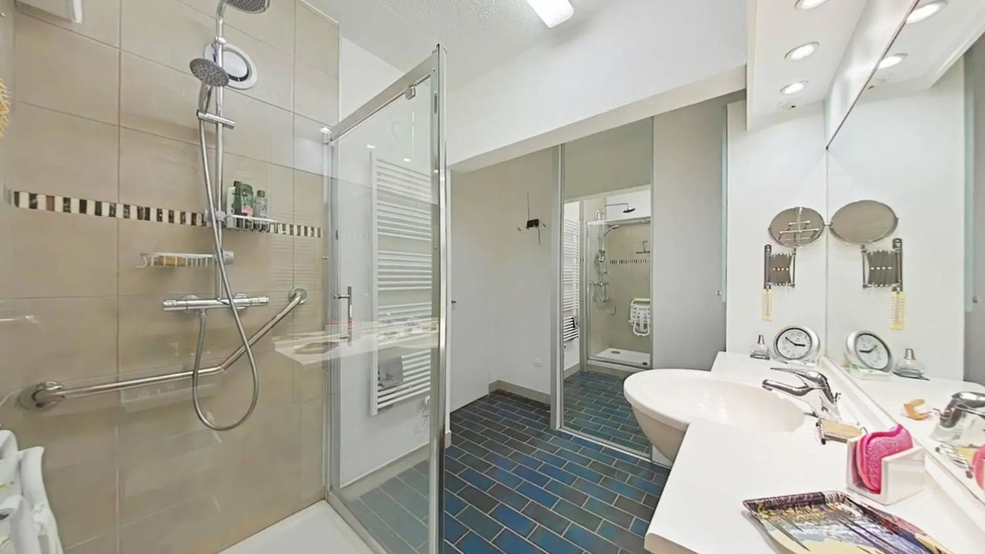 T3 Climatise Dernier Etage Port Hyeres - Fr-1-826-12 Apartment