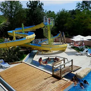Mobile-home Climatisé Dans Avec Piscine Jusqu'à 6 Personnes Hyères